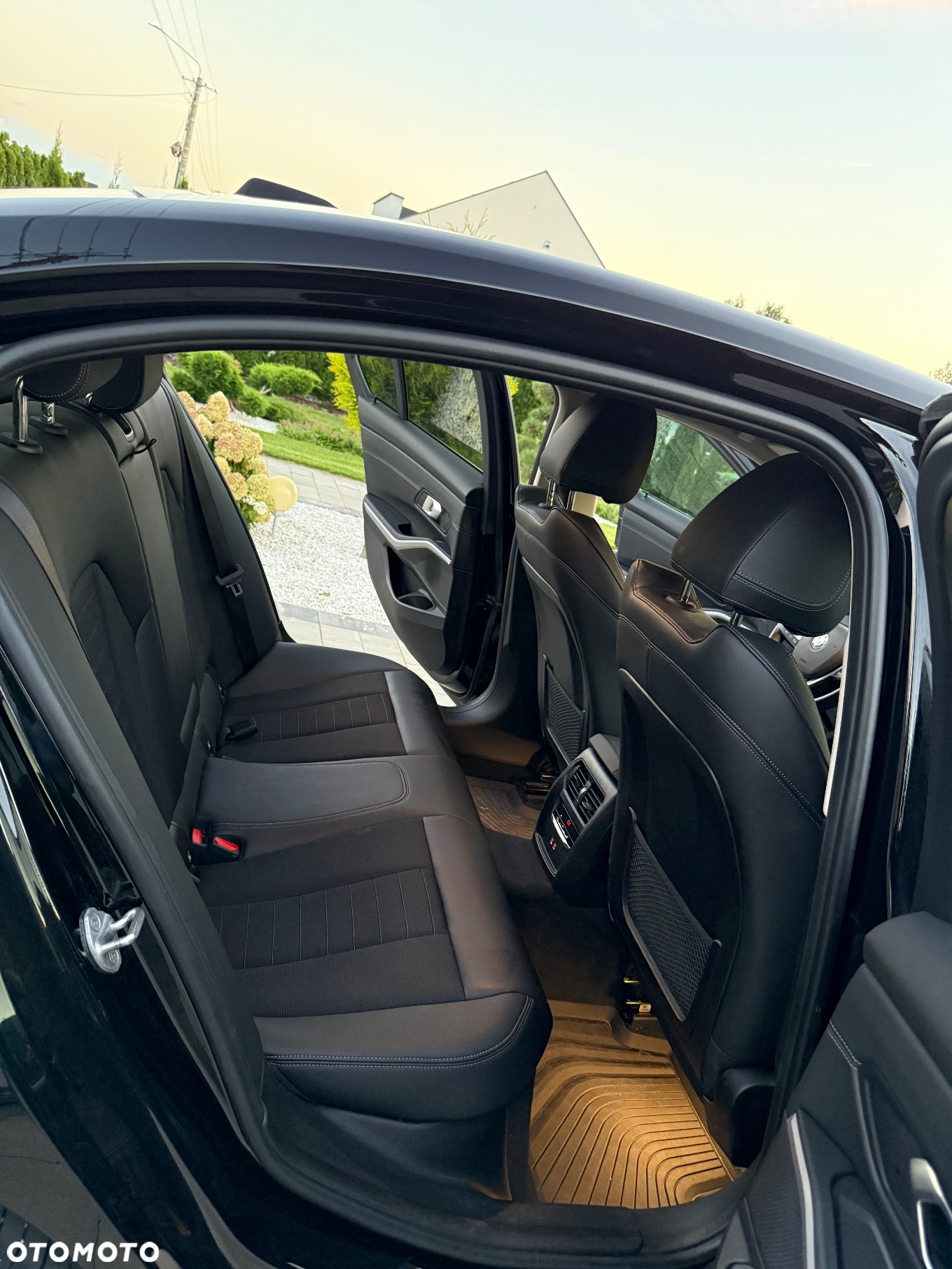 BMW Seria 3 320i xDrive - 11