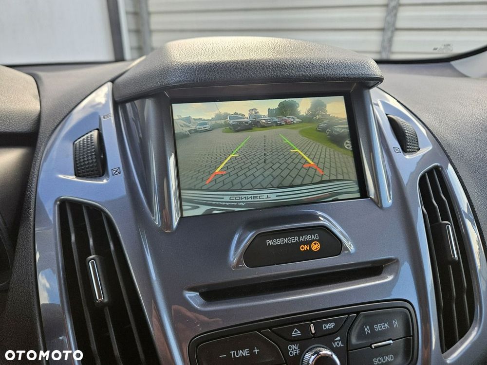 Ford Tourneo Connect Grand - 38