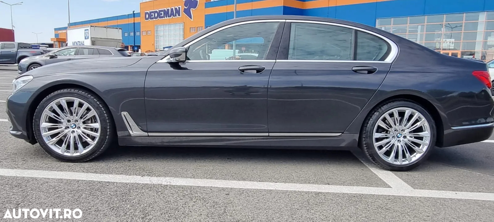 BMW Seria 7 - 34