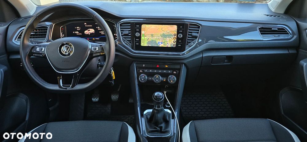 Volkswagen T-Roc 2020 photo 5