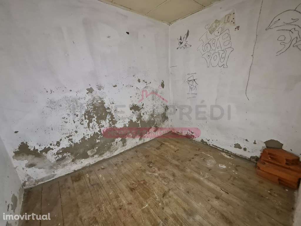 Moradia para recuperar T4 - Escalhão - Grande imagem: 5/19