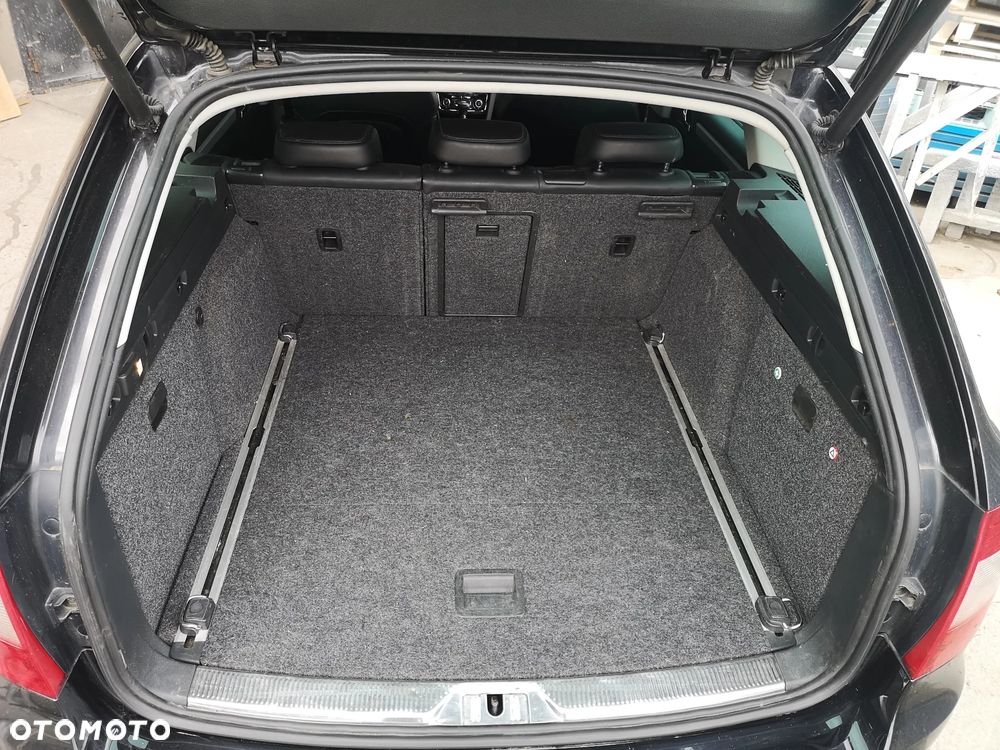 Skoda Superb 2.0 TDI DSG Elegance - 12