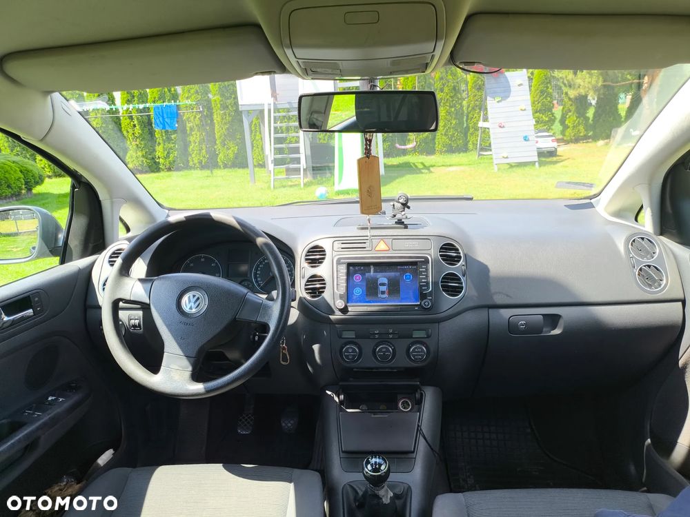 Volkswagen Golf - 18