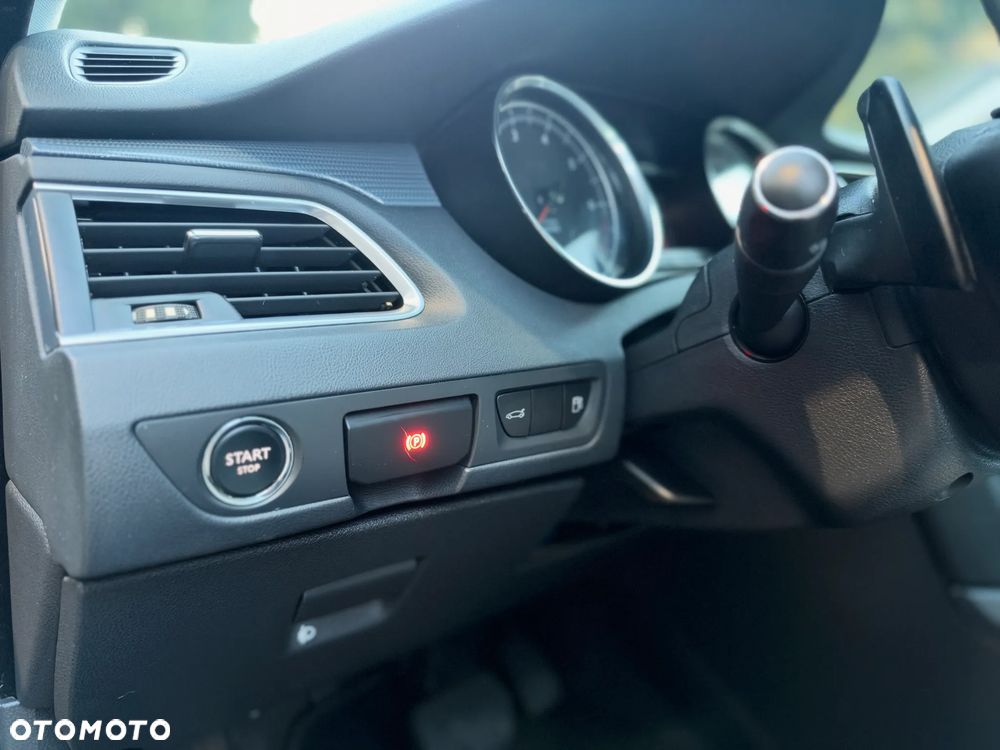 Peugeot 508 1.6 e-THP Allure S&S - 22
