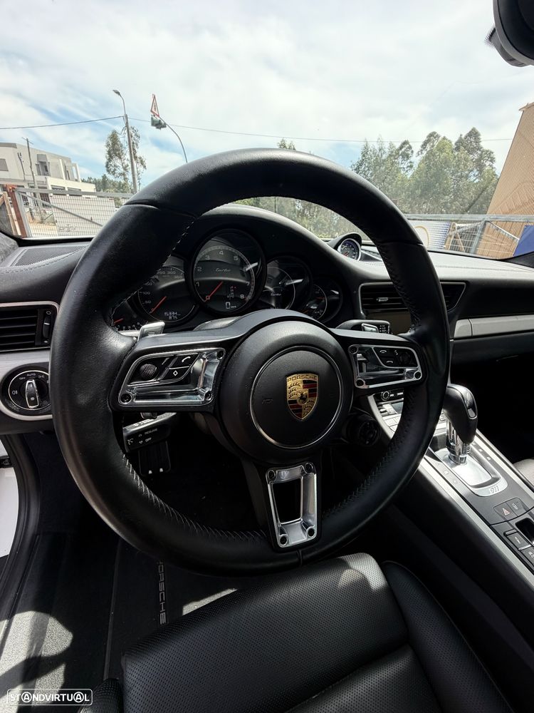 Porsche 911 (991) Turbo PDK - 25