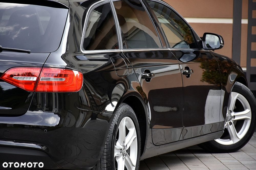 Audi A4 Avant 2.0 TDI DPF quattro Attraction - 11