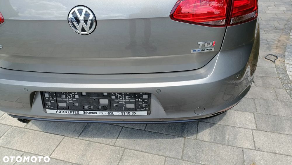 Volkswagen Golf - 35