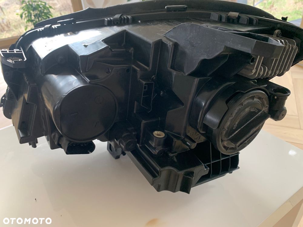 Lampa prawy przód Mercedes GLA X156 A1569061800 Bixenon - 15