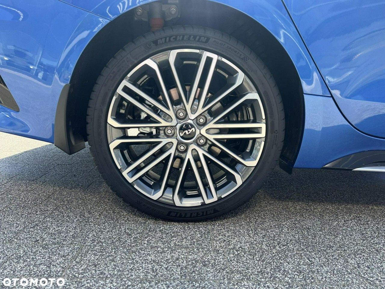 Kia ProCeed - 18