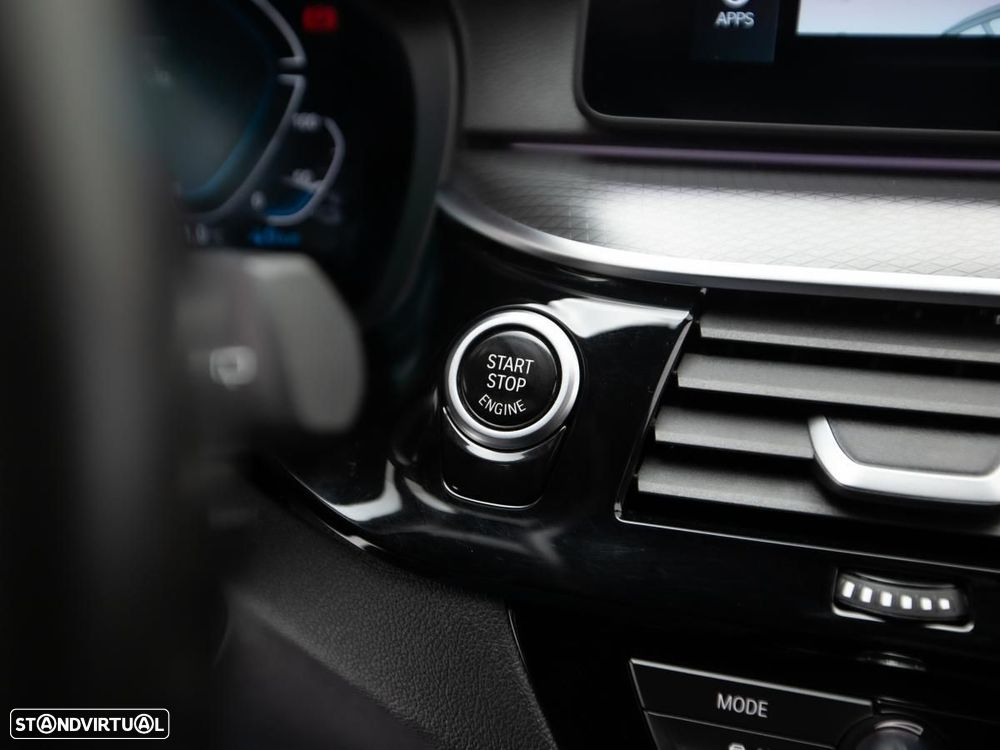BMW 530 e Pack Desportivo M - 21