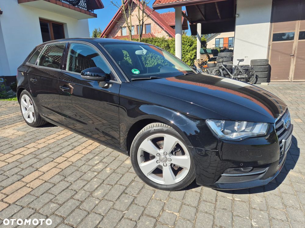 Audi A3 Sportback 1.4 TFSI Attraction - 2