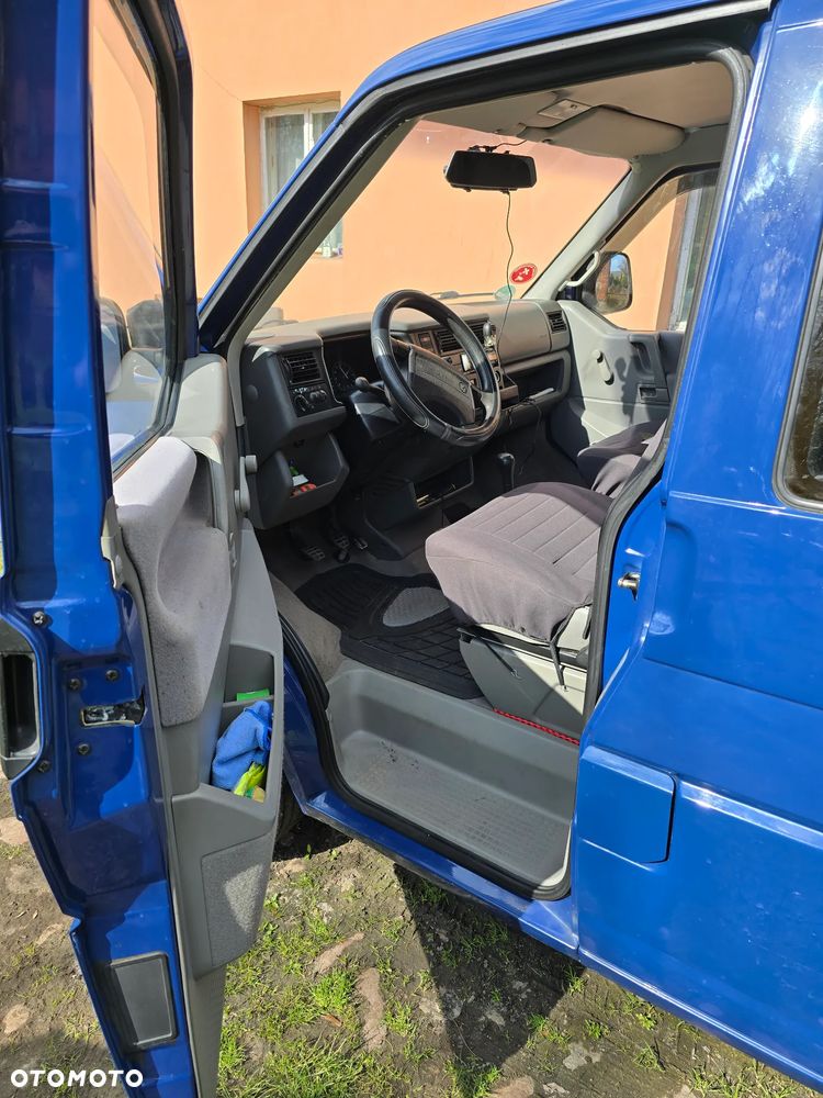 Volkswagen Caravelle Basis / CL - 7