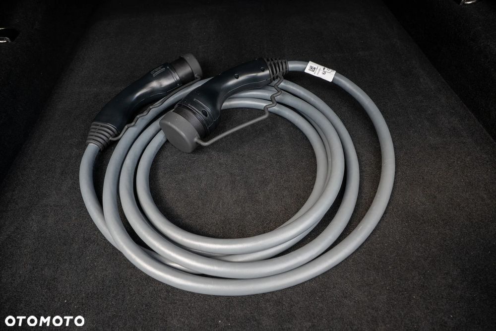 BMW Seria 7 750e xDrive - 11