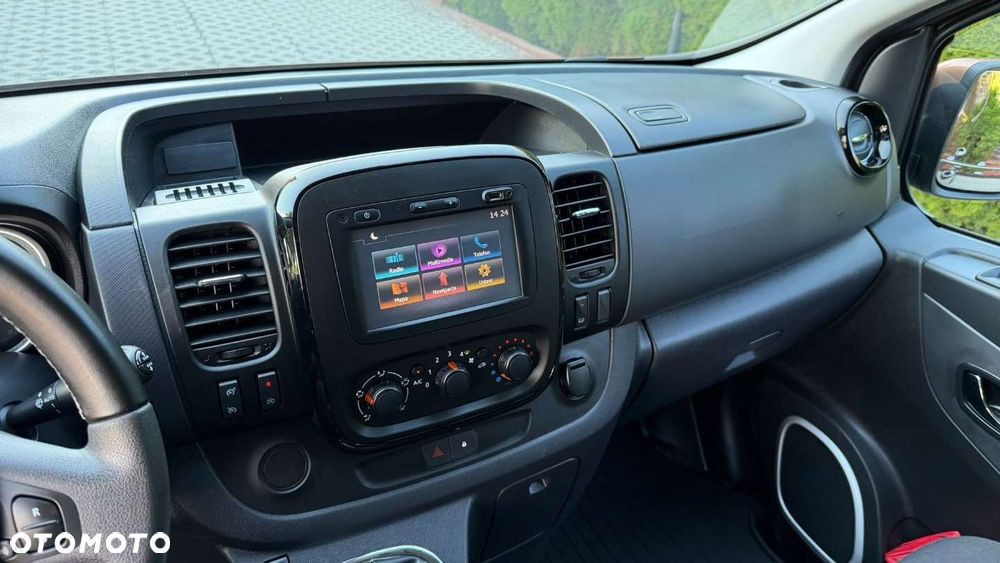 Opel Vivaro - 8