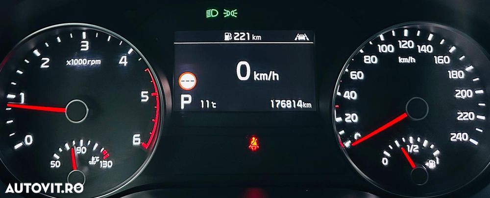 Kia Sportage 1.6 DSL MHEV 7DCT HP 4x2 GT Line - 38