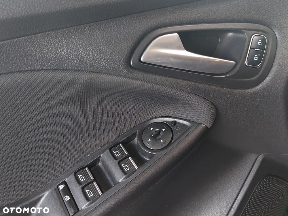 Ford Focus 1.5 EcoBoost Titanium - 17