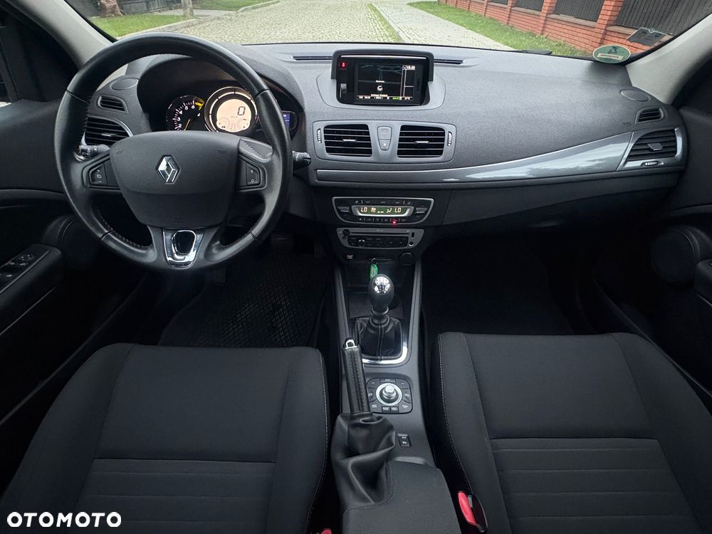 Renault Megane 1.6 16V 110 Paris Business - 16