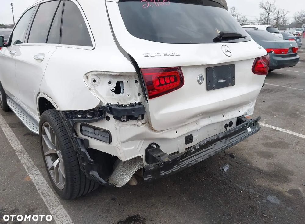 Mercedes-Benz GLC - 6