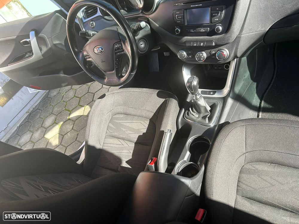 Kia Ceed 1.6 CRDi - 7