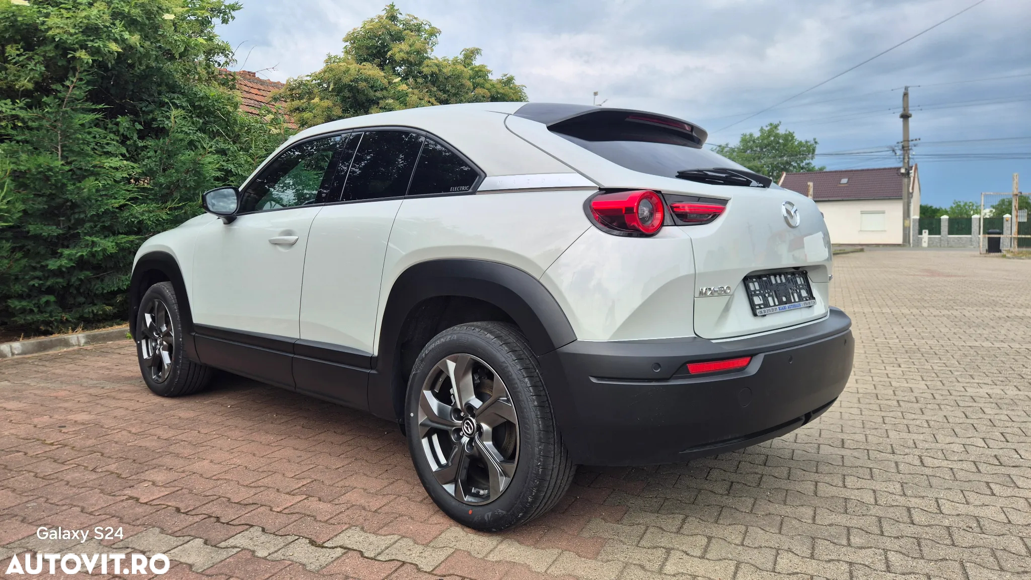 Mazda MX-30 e-Skyactiv EV Exclusive-Line - 4