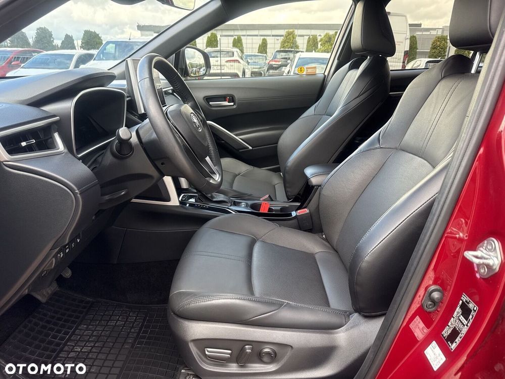 Toyota Corolla Cross 2.0 Hybrid Executive - 17