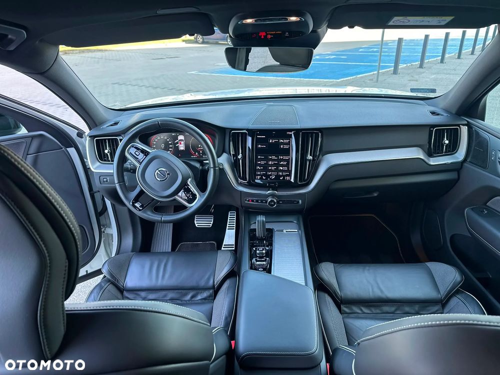 Volvo XC 60 B4 D AWD R-Design - 13