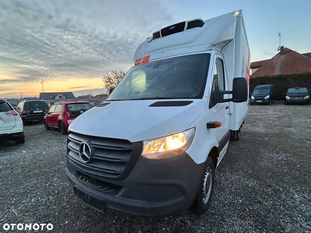 Mercedes-Benz Sprinter - 1