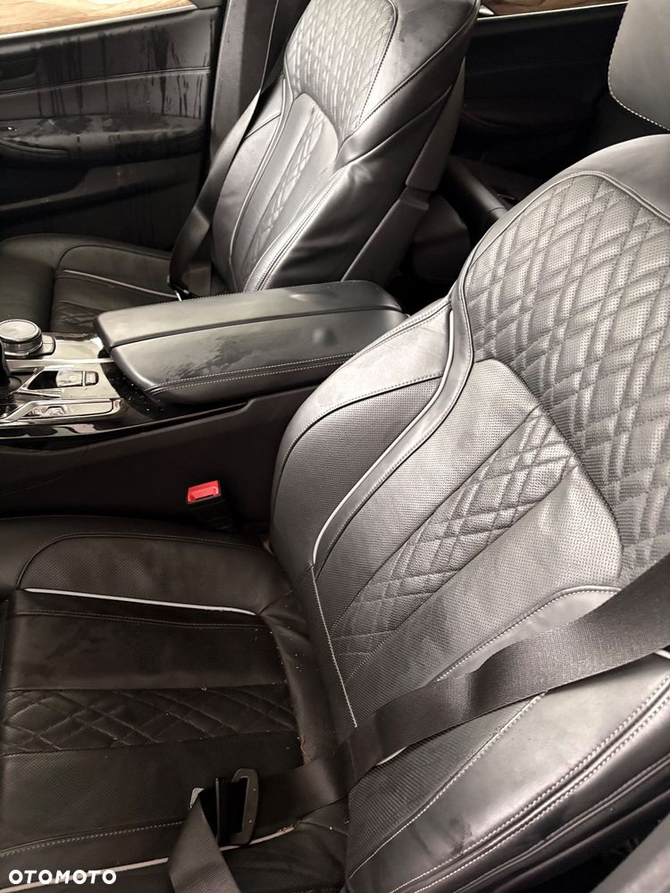 BMW Seria 5 530e xDrive Luxury Line sport - 10