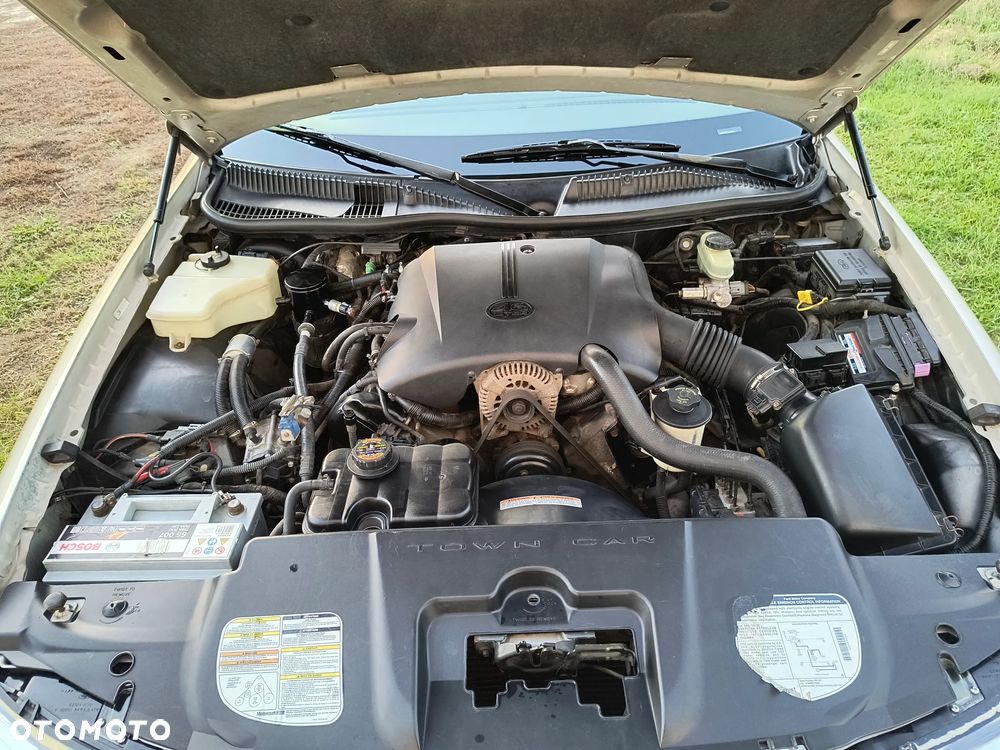 Lincoln Town Car 4.6 Executive - 11