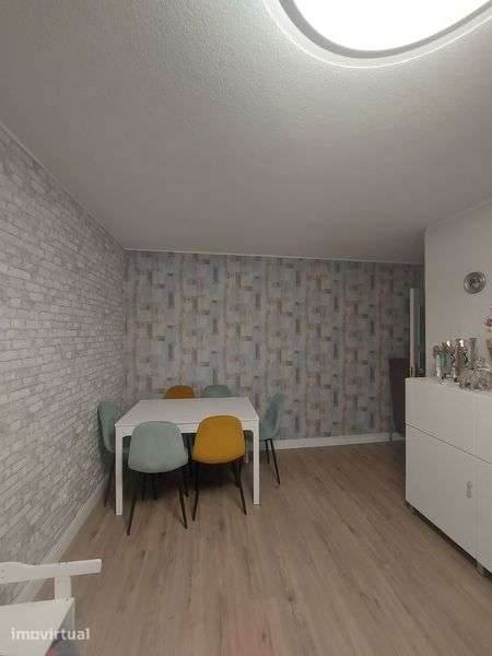 T2 Remodelado | Sacavém | Localização Privilegiada - Grande imagem: 5/9