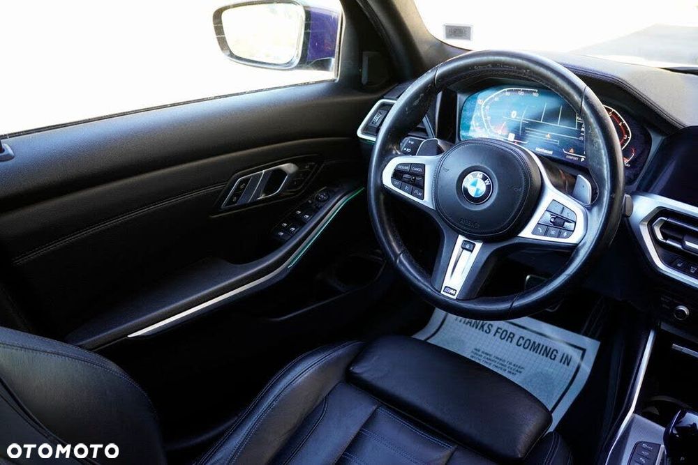 BMW Seria 3 330i M Sport - 16