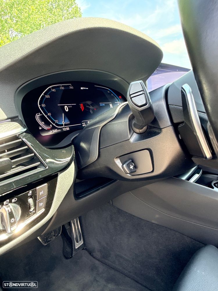 BMW 530 e Pack M - 8