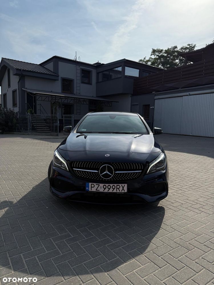 Mercedes-Benz CLA 220 4-Matic - 5