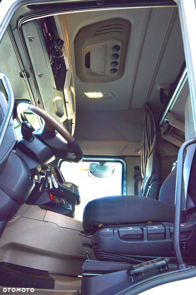 DAF XG 480 / ZF INTARDER / KLIMA POST. / OBROTOWY FOTEL / BOGATA WERSJA! - 26