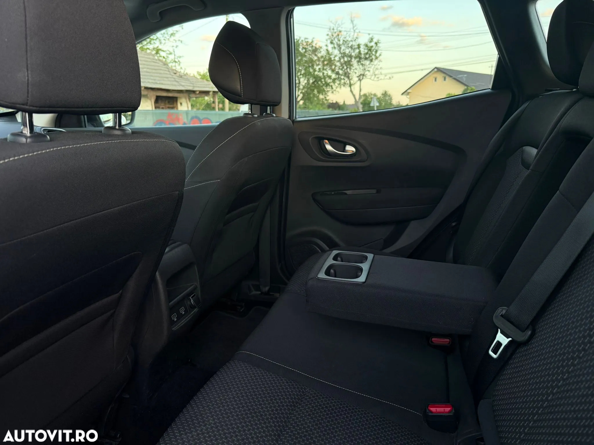 Renault Kadjar BLUE dCi 115 BUSINESS EDITION - 17