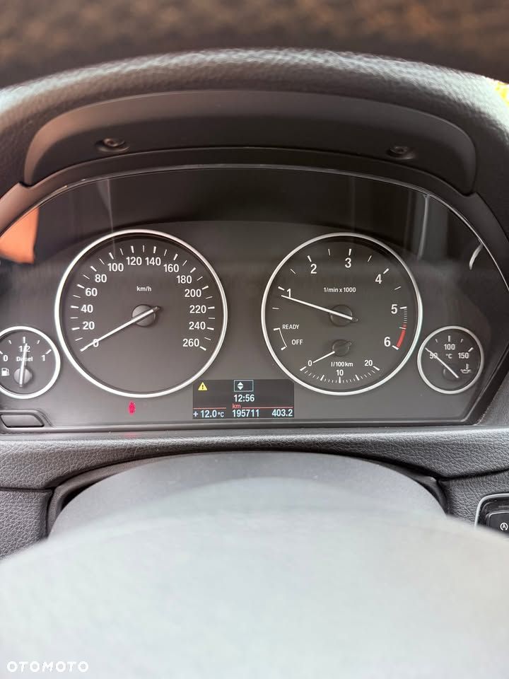 BMW Seria 3 320d xDrive - 11