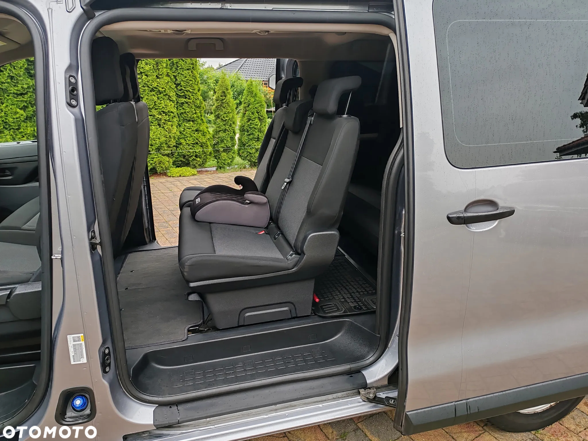 Peugeot Expert Kombi 1.5 BlueHDi Long 2,8t - 17