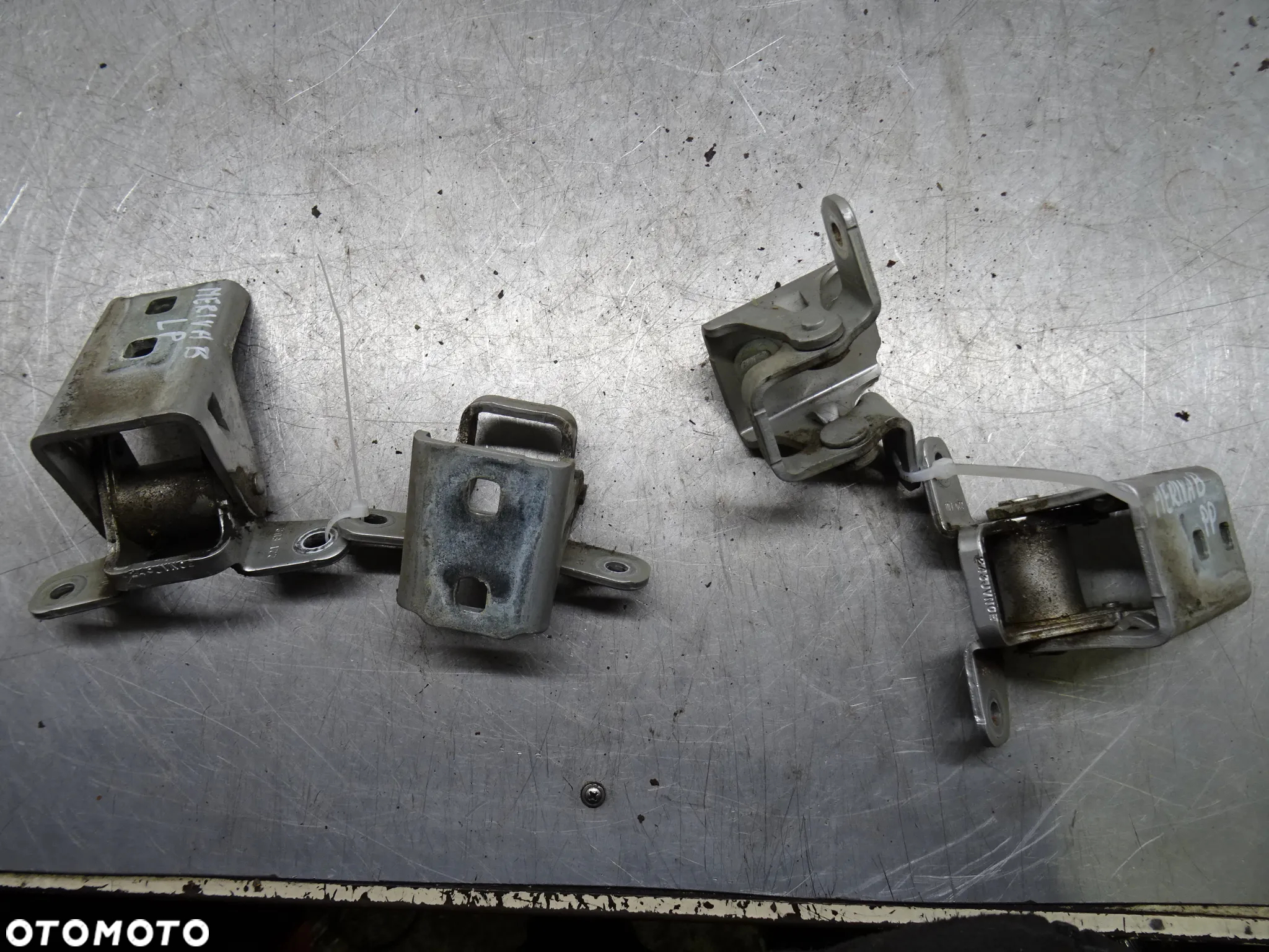 OPEL MERIVA B 10-13 1.3CDTI ZAWIAS ZAWIASY DRZWI PRAWY PRZÓD TYŁ - 6