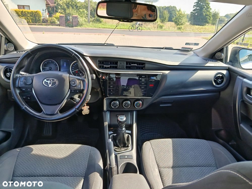 Toyota Corolla 1.4 D-4D Comfort - 6