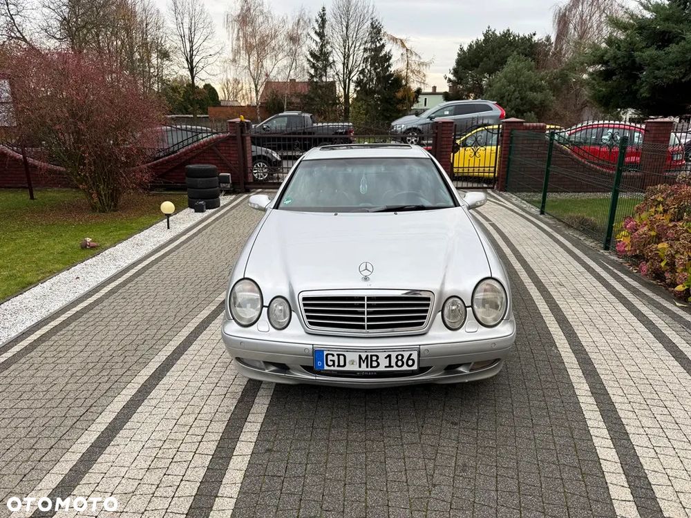 Mercedes-Benz CLK 320 - 3