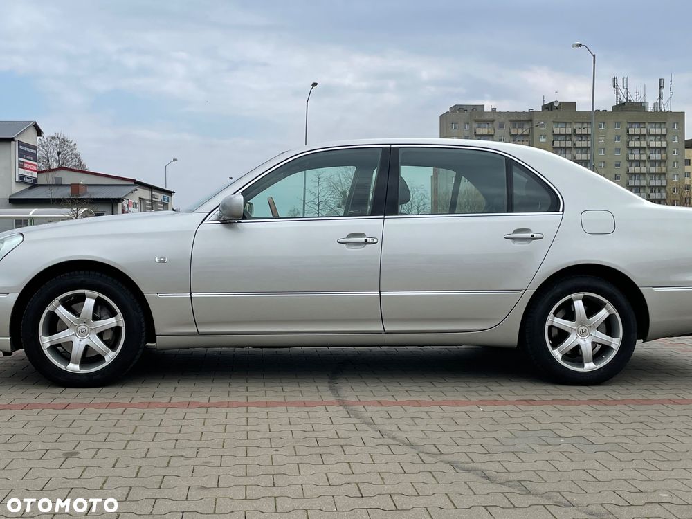 Lexus LS High Class - 2