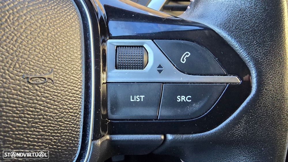 Peugeot 3008 1.5 BlueHDi Active - 15