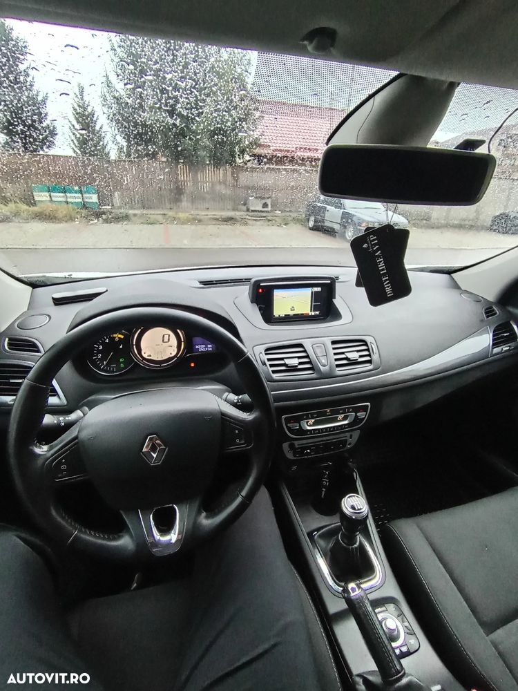 Renault Megane Grandtour dCi 110 FAP LIMITED - 11