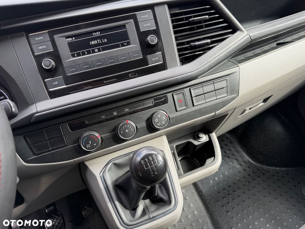 Volkswagen Transporter T6.1 - 18