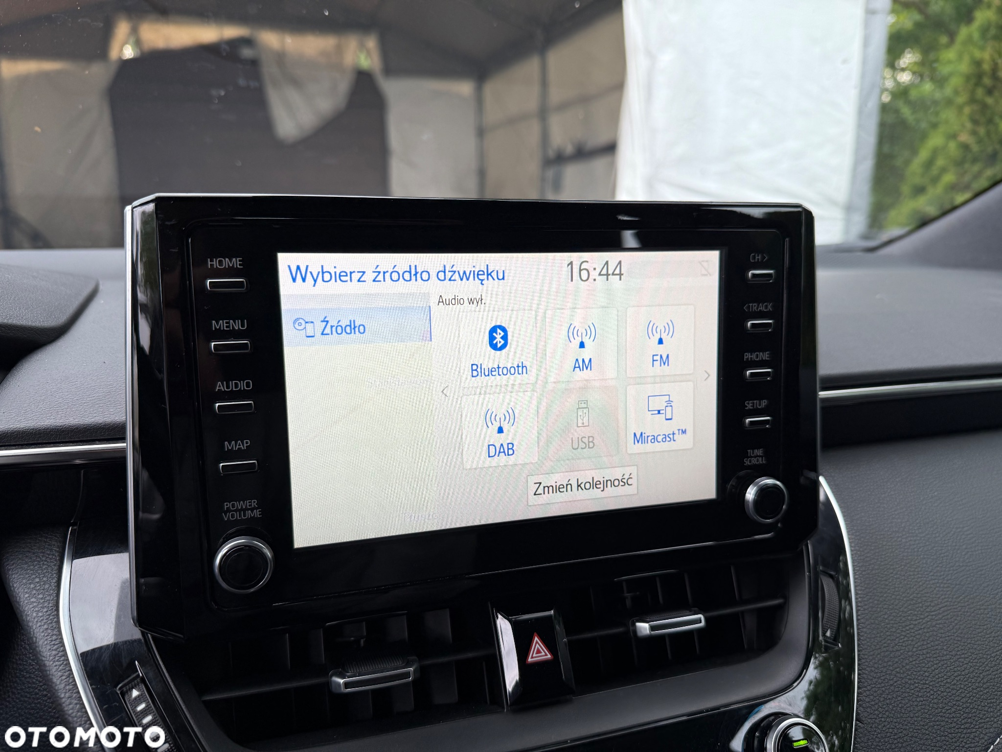 Toyota Corolla 1.8 Hybrid Comfort - 16