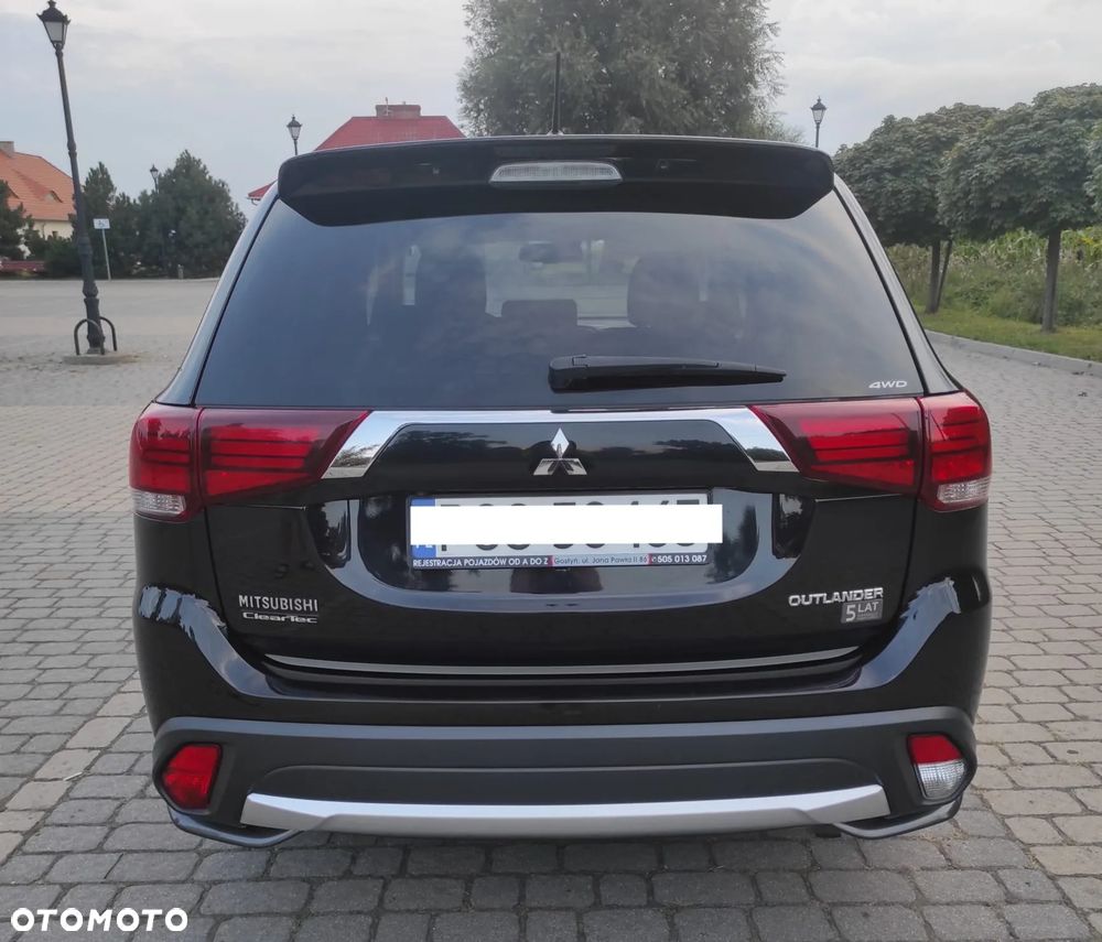 Mitsubishi Outlander 2.0 Intense + 4WD CVT - 5