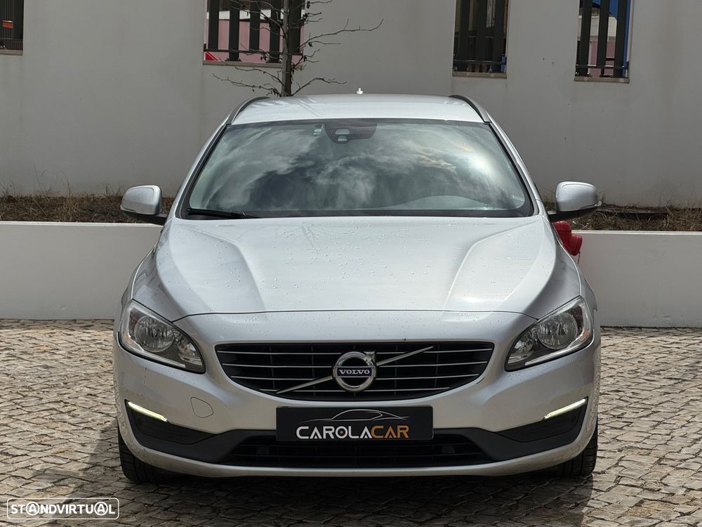 Volvo V60 1.6 D2 Momentum Eco Powershift - 2