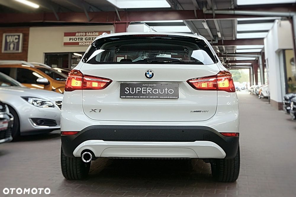 BMW X1 sDrive18i GPF - 8