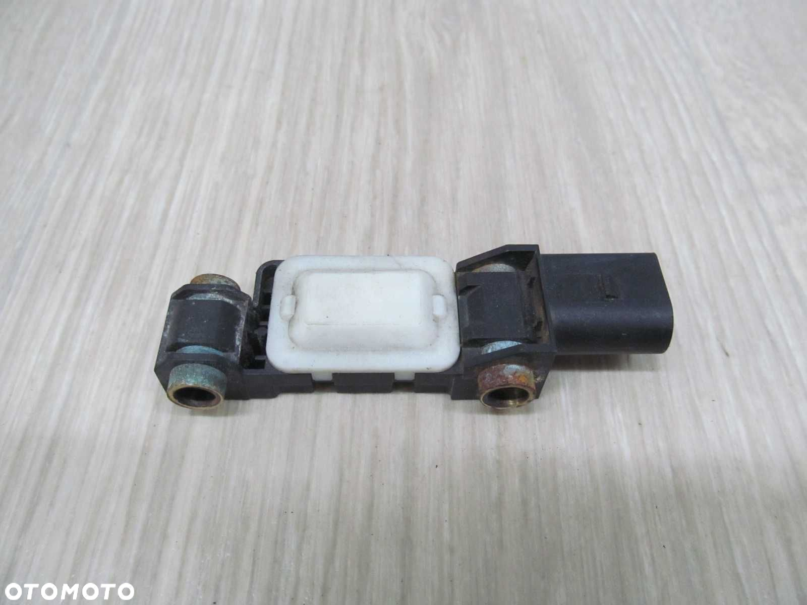 AUDI A4 B6 CZUJNIK UDERZENIOWY 8E0959651B 00-06 - 2