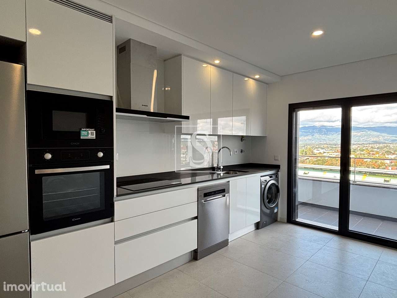 Apartamento T3 no Edifício Prestige, Tondela - Grande imagem: 2/26